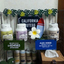 100均のアイアン雑貨4つを結束バンドでとめるだけ!男前な収納ラックをDIY!