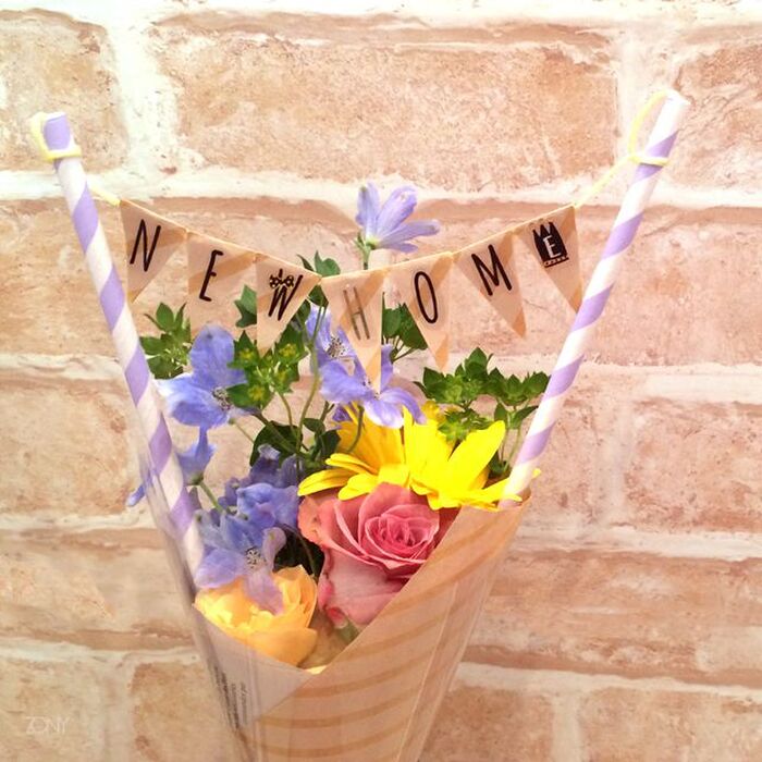 ケーキバンティング(ミニガーランド)を花束にも♡