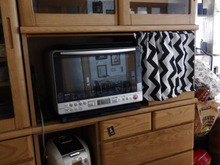 100均ワッツのバンブー製のカゴで食器棚のお皿を種類別収納!