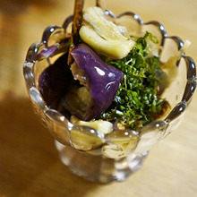 レンジで丸ごとチンする!ウマウマ蒸し茄子のレシピ☆