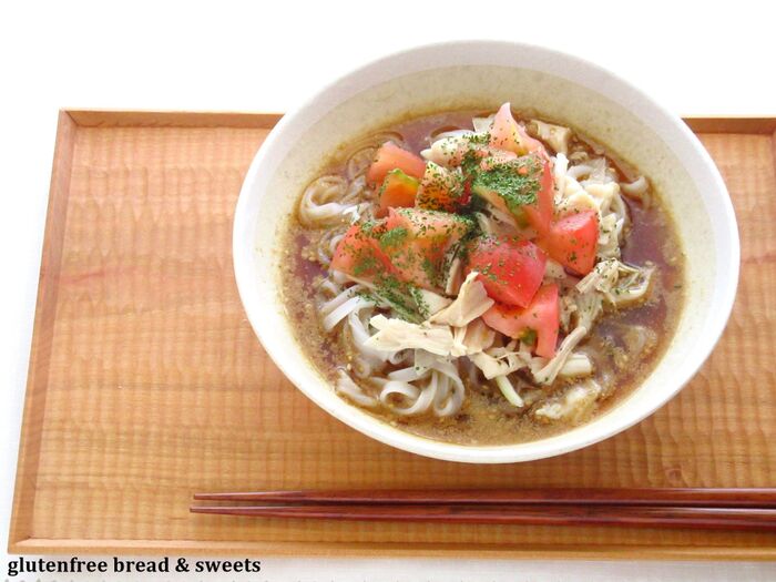 暑い日は~トマトたっぷり♪冷たいフォーでパパッとランチ