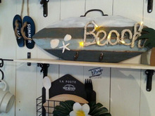 100均だけで憧れのネオンサイン風サーフボードをDIY!