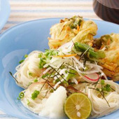 パッケージサラダで簡単♪かき揚げそうめん