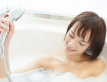 夏寸前!髪の毛の紫外線対策は大丈夫!?今期のヘアケアアイテムを今すぐチェック!
