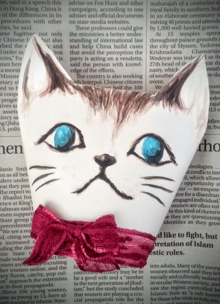 紙コップで猫パッケージをハンドメイド