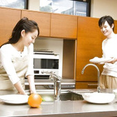 冷蔵庫を過信しないで!妊婦さん要注意の「食中毒菌」とは