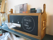 100均で!ほしいものがひとまとめに!おしゃれなリモコン収納♡