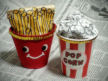 紙コップでポップコーン型&ポテトボックス型パッケージをハンドメイド