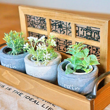 簡単にカフェ風!クリアファイルとガラス絵の具でアイアンウォールデコ風にミニチュア窓飾り☆