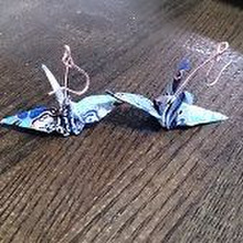 和紙で手作り!折り鶴ピアス