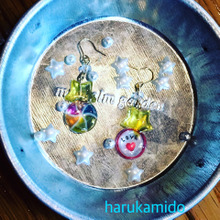 シールとUVレジンでハンドメイド!お手軽ピアス!