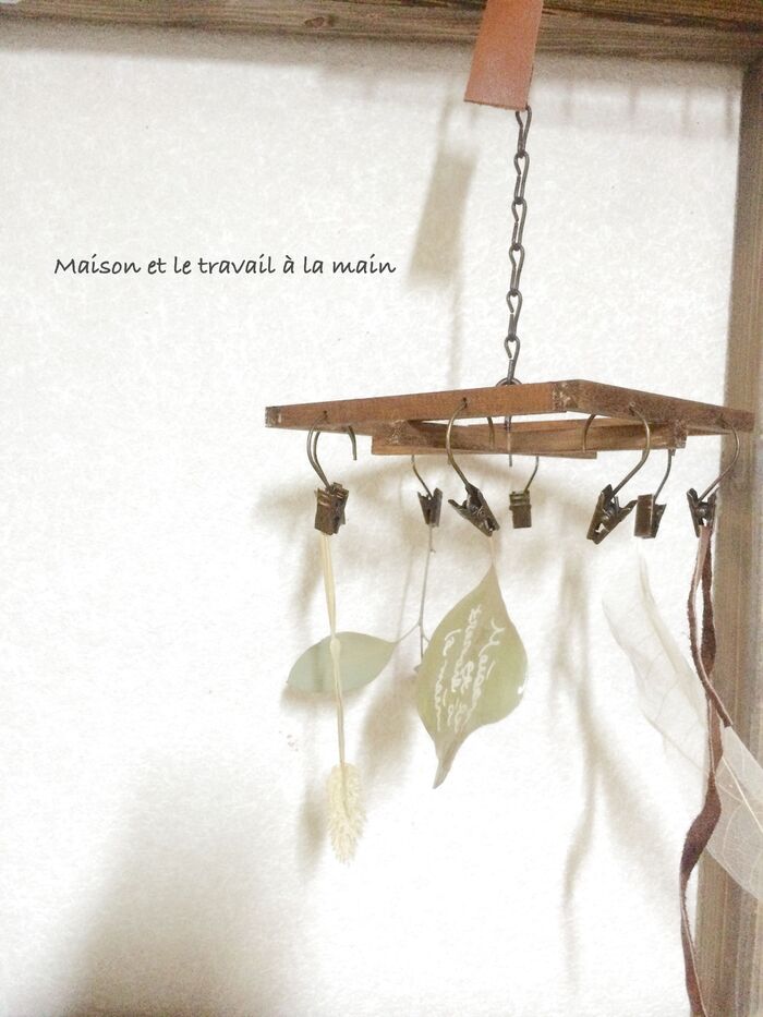 100均角材とカーテンフックでピンチハンガー