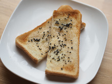 ひと口食べれば懐かしい「大学トースト」が今人気急上昇中◎【作ってみた】