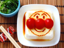 簡単サプライズ!豆腐に絵が浮かび上がる「冷奴アート」でアンパンマン