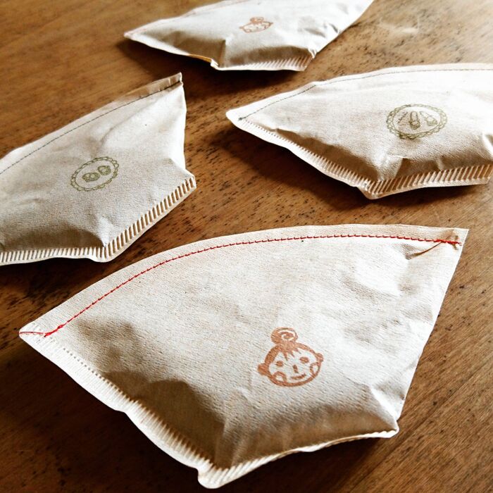 スゴイ!一晩で効く!靴の臭い!簡単♪コーヒーかすで消臭剤♡