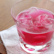 なんて簡単!科学実験みたいなしそジュースの作り方