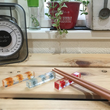 レジン×ドライフラワーの箸置きで食卓を華やかに