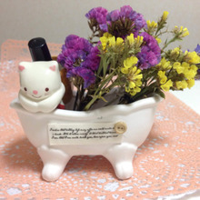 ドライフラワーバスに入ったにゃんこハンコ入れ