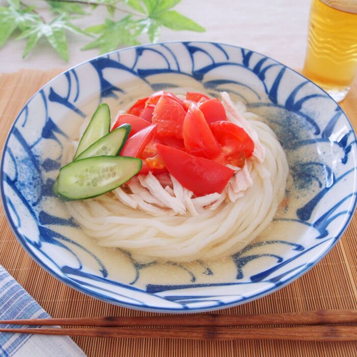 トマトが決め手の夏うどん!「トマトの鶏つゆうどん」