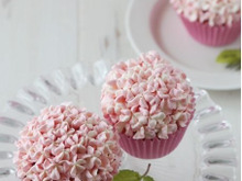 見た目よりも意外に簡単!お花のカップケーキの作り方