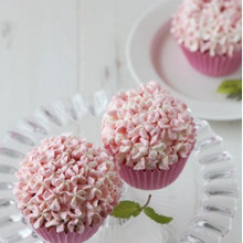 見た目よりも意外に簡単!お花のカップケーキの作り方