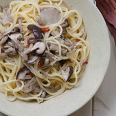 【作り置きアレンジ】ミックスきのこのペペロンチーニ