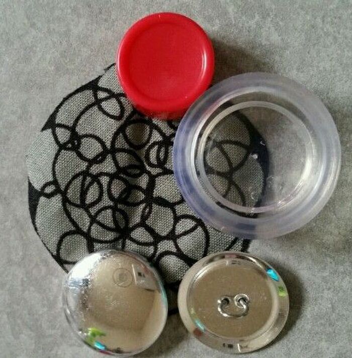 くるみボタンを作る