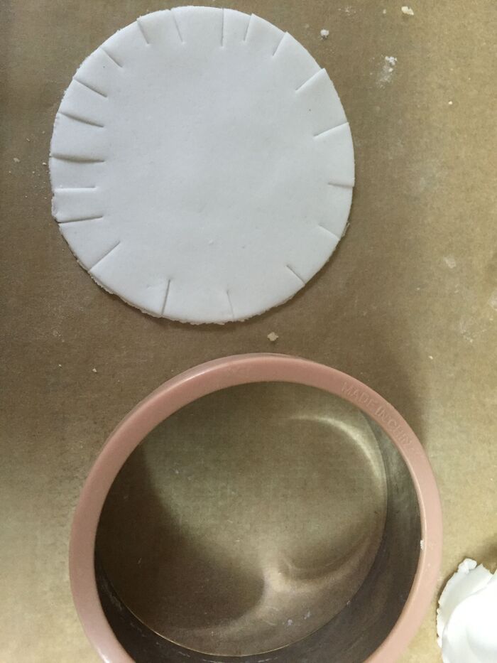 マシュマロフォンダントの浮き輪を作る