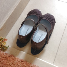 100均の便座シートで作る 子どもの靴の定住所!