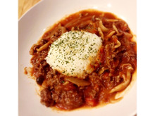 ルウいらずの簡単ハヤシライス!赤ワイン×トマト缶で作るレシピ