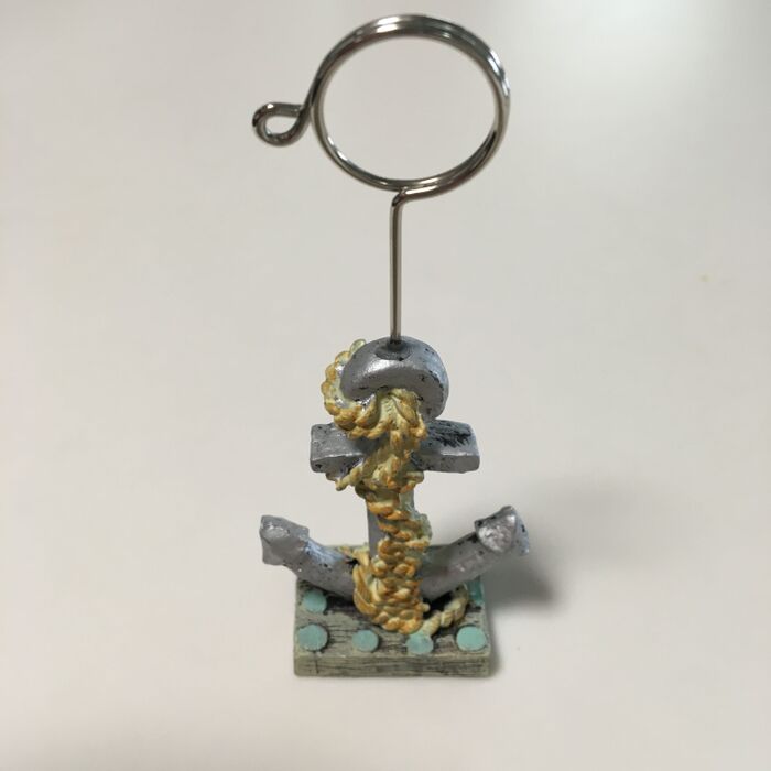 ダイソーのメモスタンド