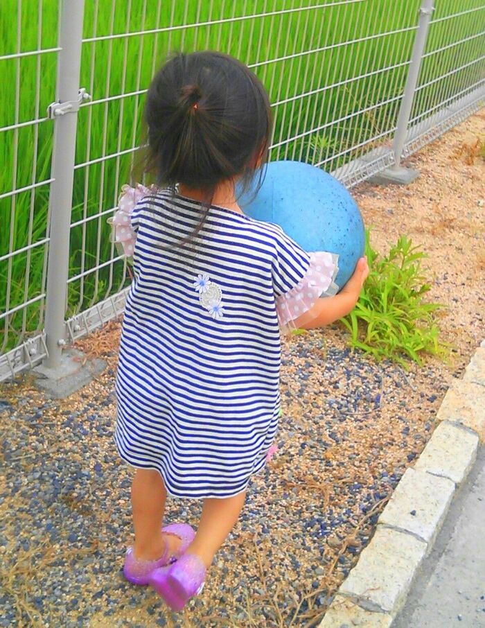後ろ姿はこんな感じ