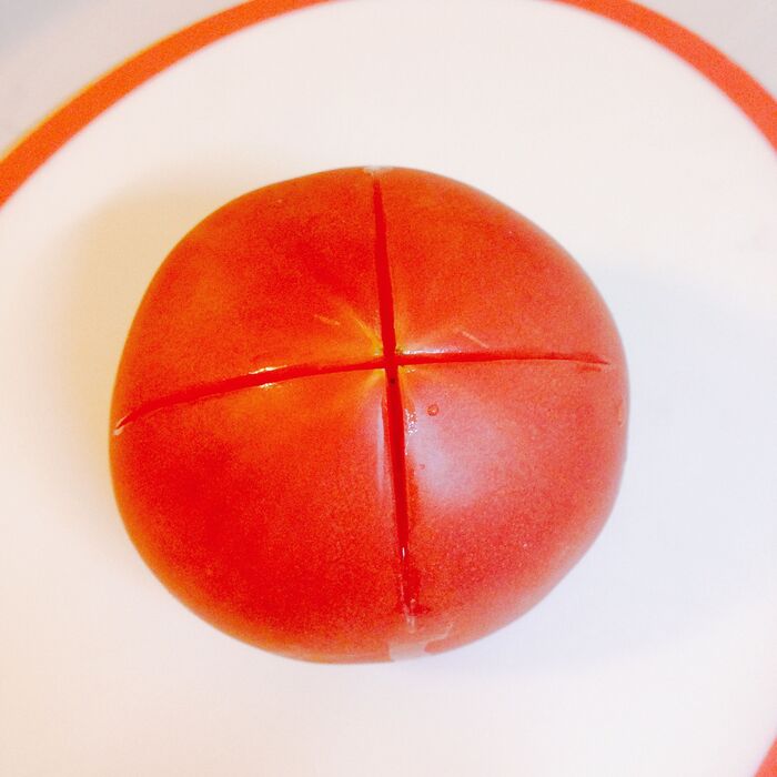 下ごしらえ:トマトの湯むき