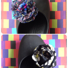 はぎれを結んで留めるだけ!クロックスがおめかしサンダルに変身☆