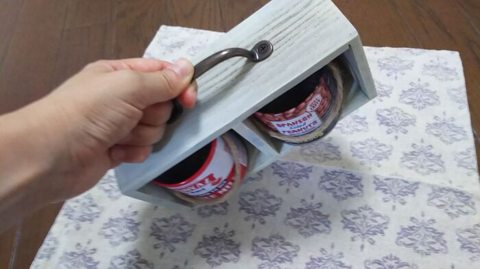 ⑤缶を入れて完成です!