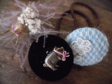 はぎれとクルミボタンで丁寧に作りました♬プレゼントしたくなるヘアゴム