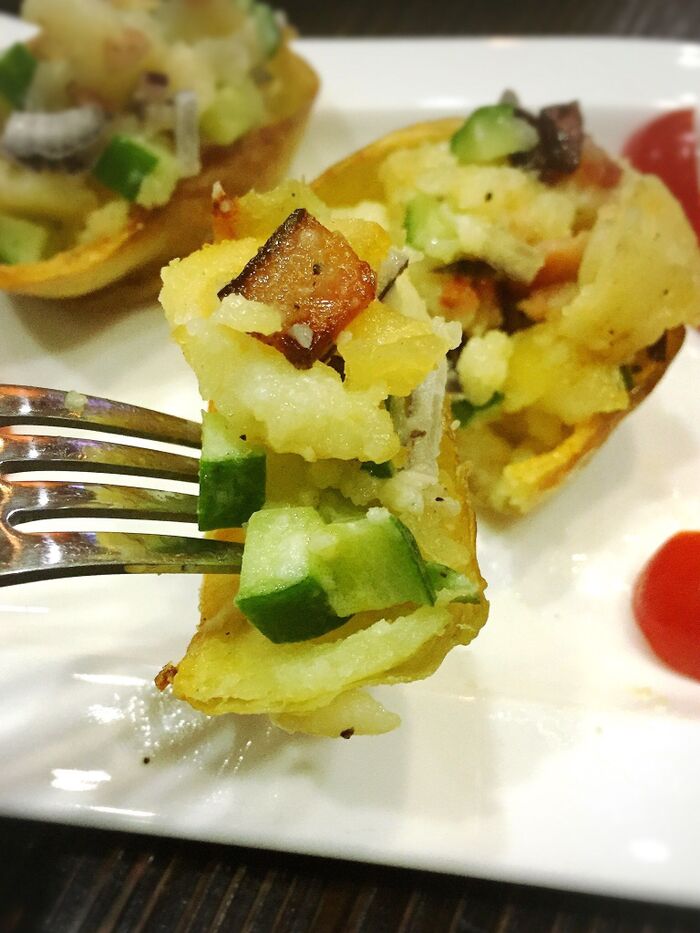 カリカリに焼けた皮の器と一緒に頂きます♪