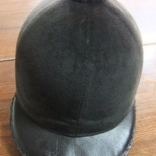 革のハギレでリメイク帽子