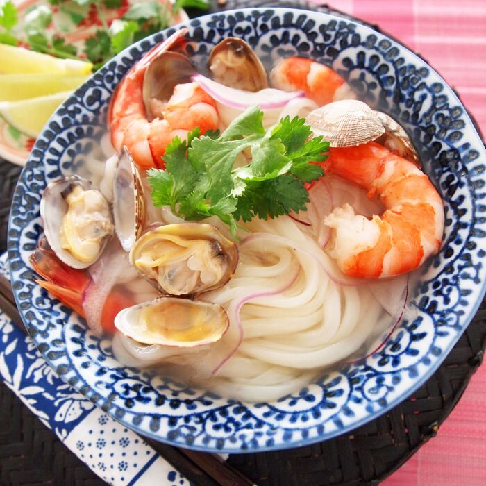作って、食べて、旅気分♪夏の麺めぐり「海鮮フォー風うどん」