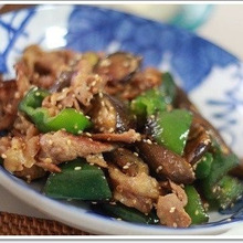 ごはんがススム♪茄子と豚肉とピーマンの甘辛ごま絡め☆