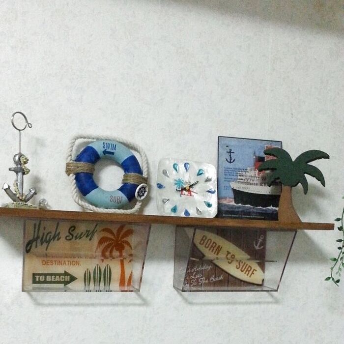 100円のレタースタンドと木板の異素材ラックをDIY