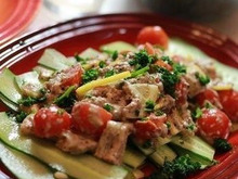 華やかレシピ♪きゅうりとオイルサーディンのレモンクリームチーズディップサラダ☆