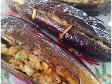 オススメBBQ!丸ごとナスの肉詰めホイル焼き