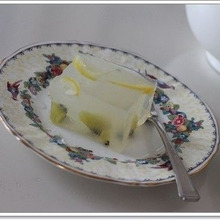 夏にぴったり♪爽やか♪キウイとレモンのかんてん☆