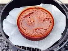BBQでもスイーツ!ダッチオーブンで作る「濃厚チョコレートケーキ」