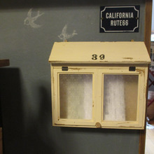 100均フレームでDIY!ママへのポスト♪