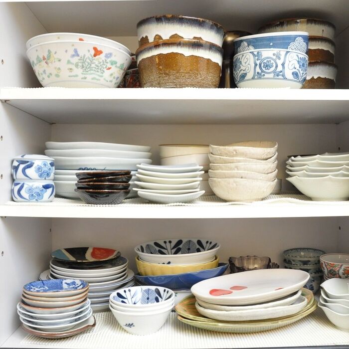 時短収納アイデア①よく使う食器を手前へ