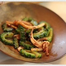 いかのゲソを使って♪いかとゴーヤのペパー炒め☆