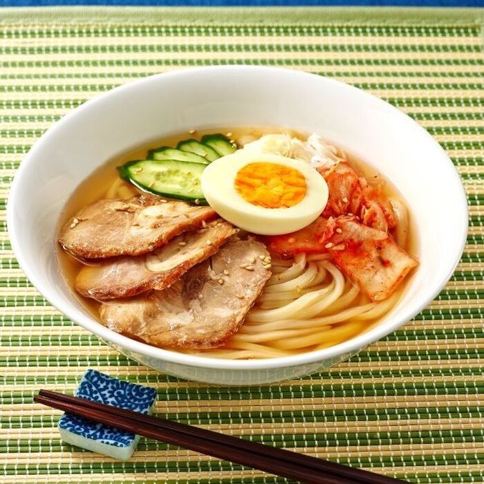 夏休み♪ふるさと麺レシピ「盛岡冷麺風うどん」