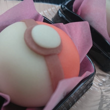 ポケモン好きにはたまらない!モンスターボールまんじゅう